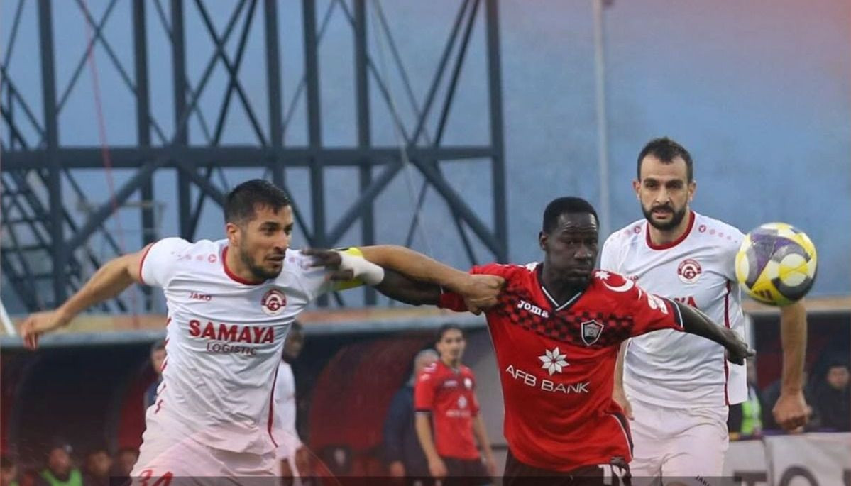 
        “Qəbələ” və “Araz-Naxçıvan”ın heç-heçəsi - VİDEO
    